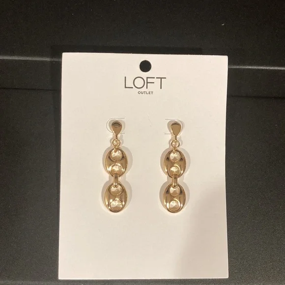 Loft Chain Earrings - Picture 5 of 7